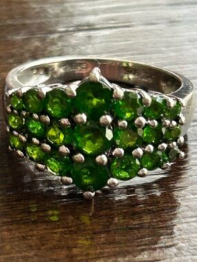 Stunning .925 Sterling Silver Chrome Diopside Cluster Ring size 8